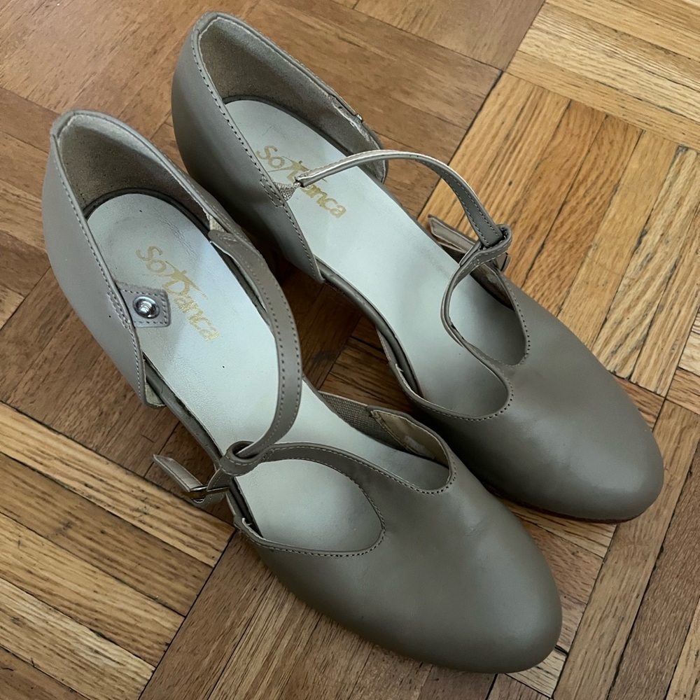 So Danca character dance shoes